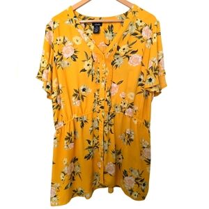 Justify Yellow Short Sleeve Buttoned Blouse Size 1x